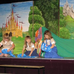 De Draak (7) - Toneelvereniging Plankenkoorts 